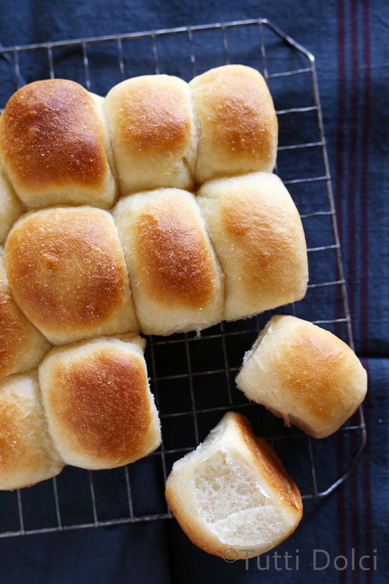 One-Hour Dinner Rolls | Tutti Dolci