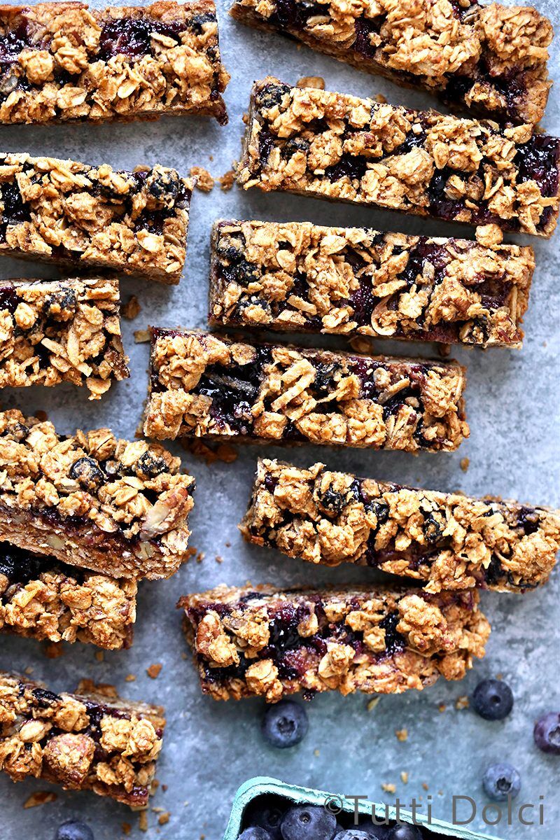 Homemade Blueberry Granola Bars