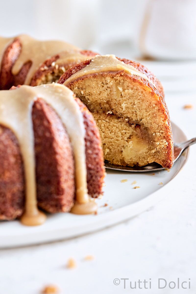 Apple Praline Bundt Cake