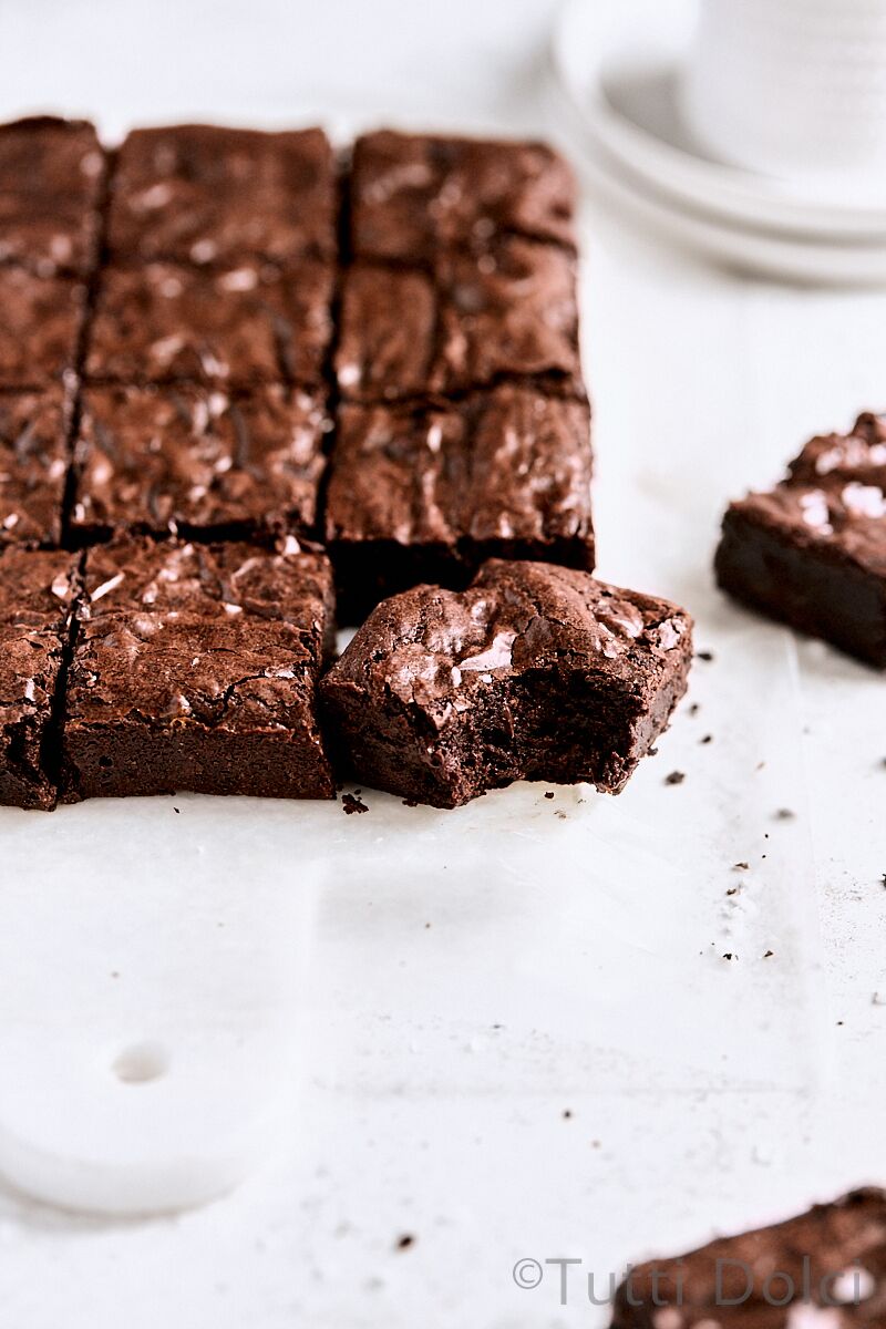 Ultimate Crinkle Brownies