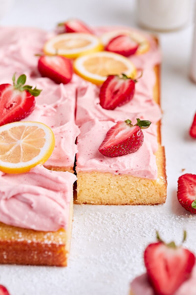 Strawberry Lemon Sheet Cake