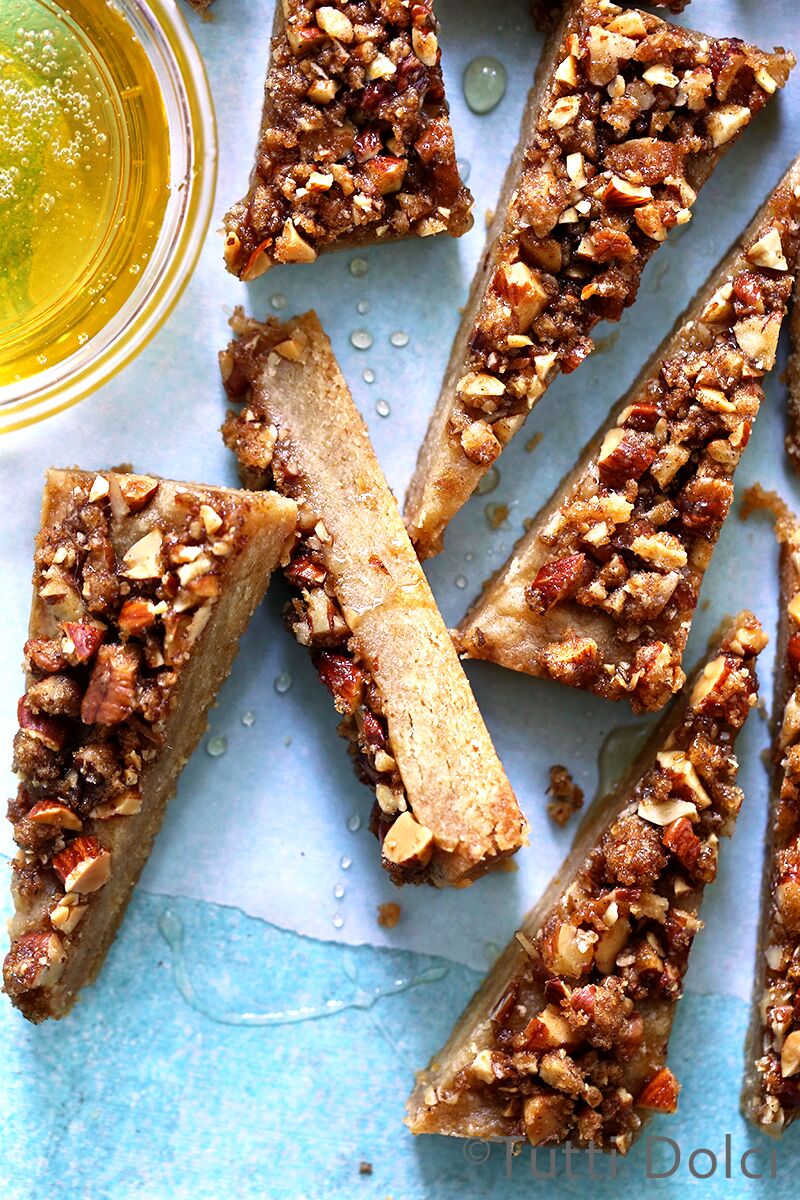 Baklava Cookie Bars