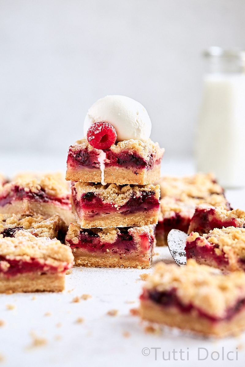 Triple Berry Crumb Bars
