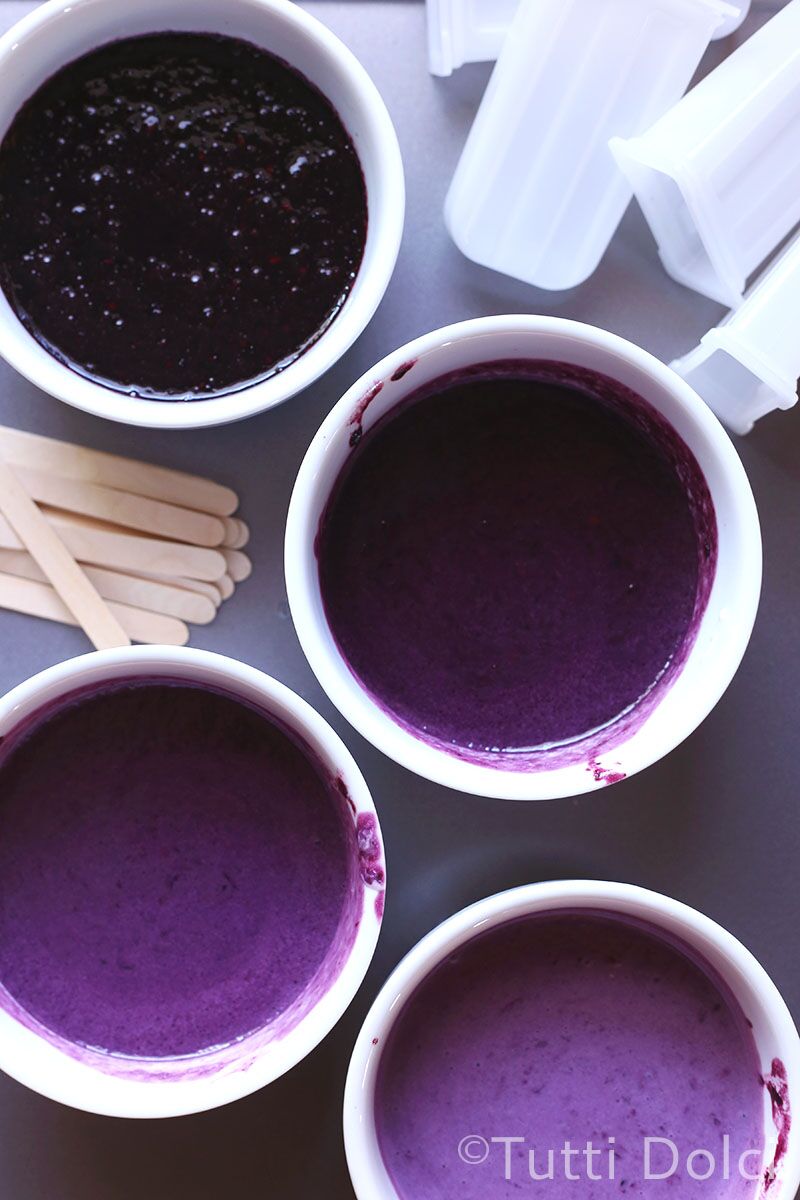 Blackberry Ombre Popsicles | Tutti Dolci