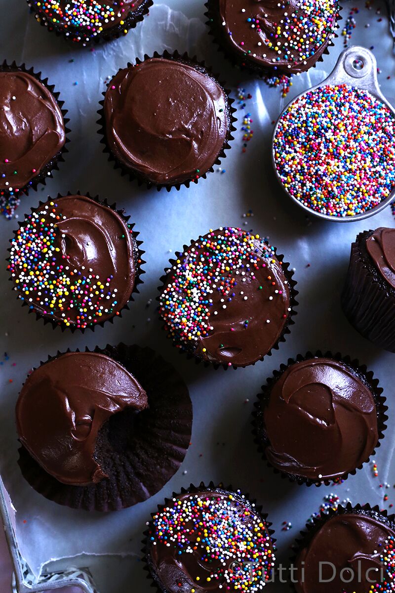 Easiest Chocolate Cupcakes | Tutti Dolci
