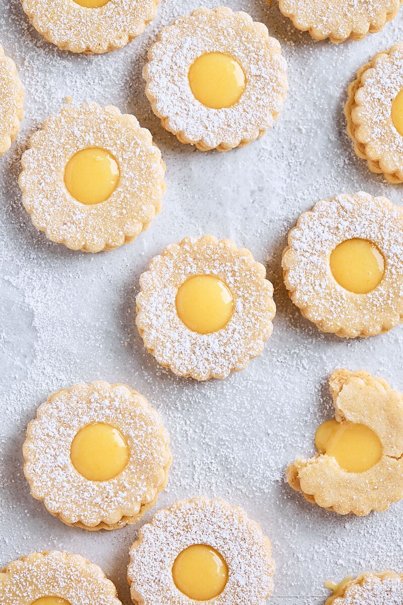 Citrus Curd Linzer Cookies