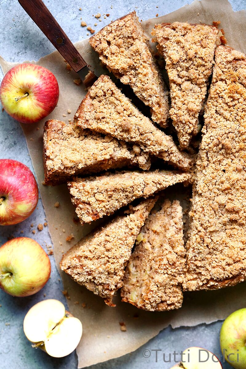 Apple Crumb Cake