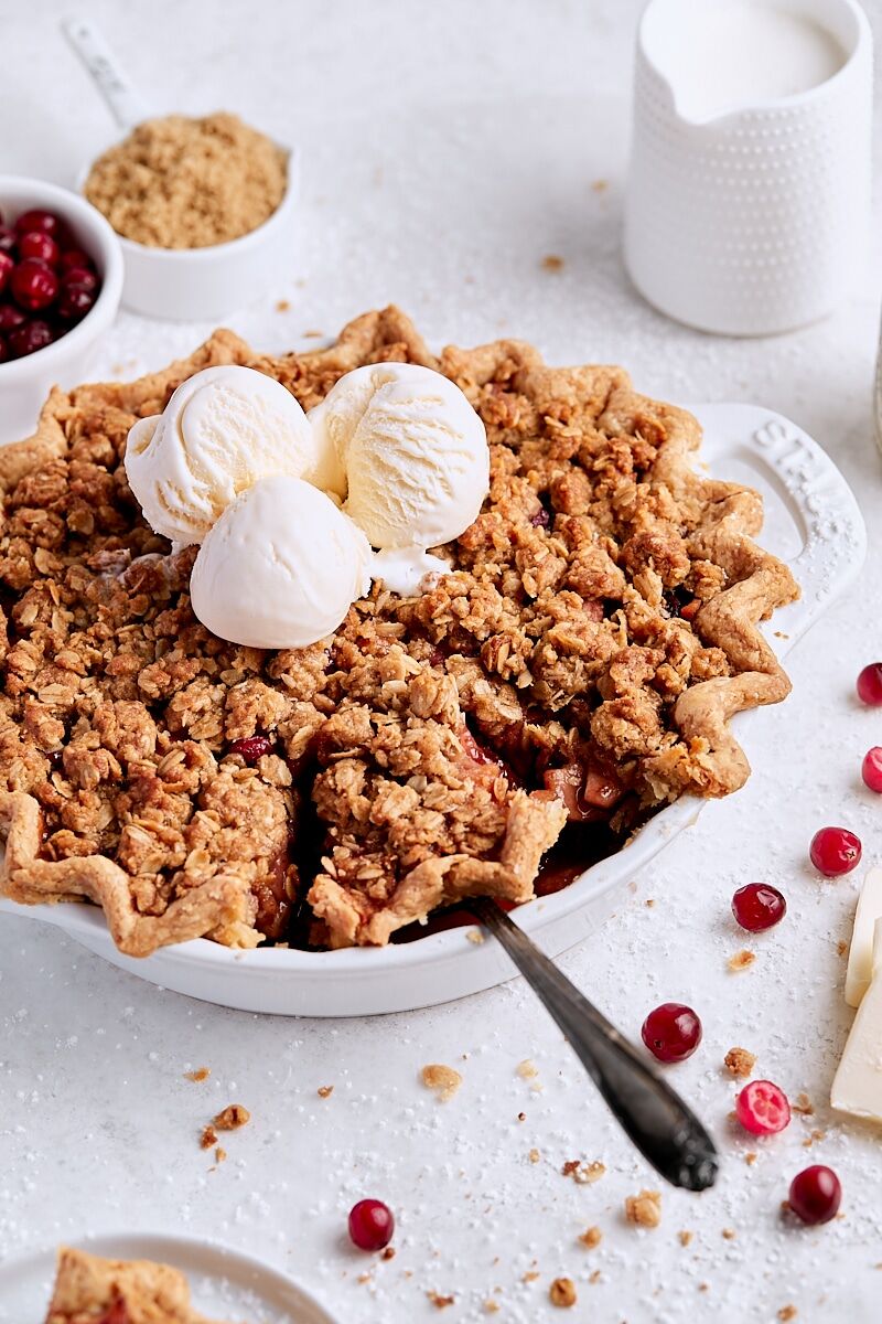 Apple Cranberry Crumble Pie
