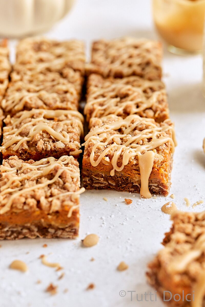 Pumpkin Pie Crumble Bars