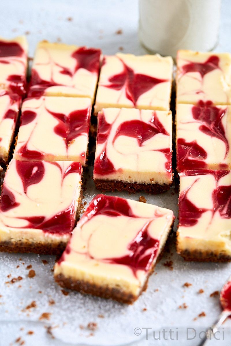 Strawberry Rhubarb Cheesecake Bars