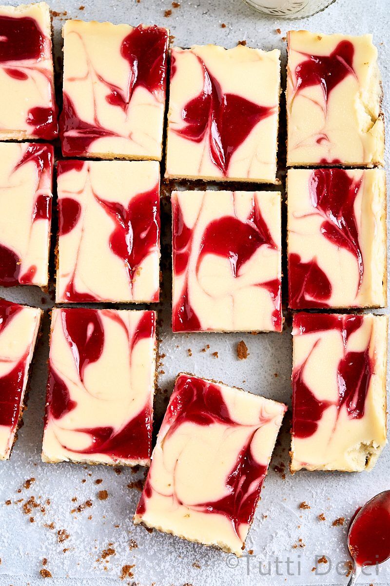 Strawberry Rhubarb Cheesecake Bars