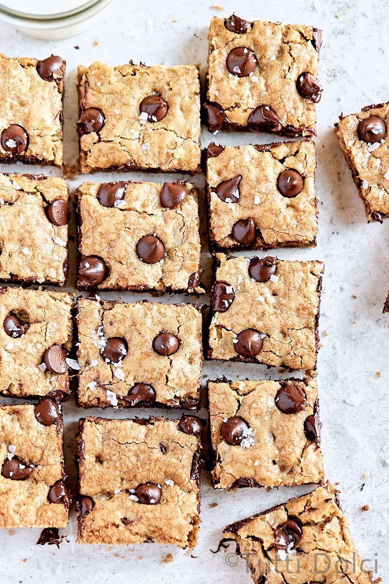Chocolate Toffee Oatmeal Cookie Bars