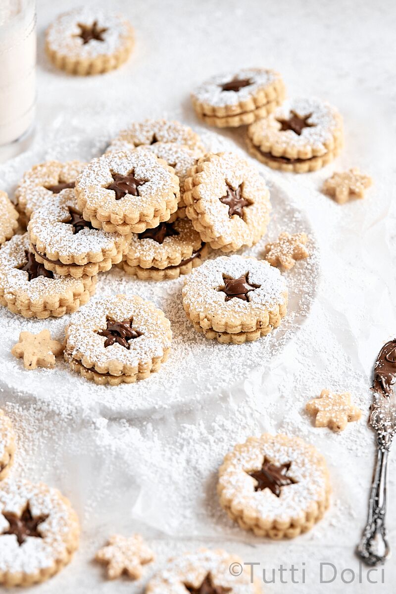 Chocolate Hazelnut Linzer Cookies