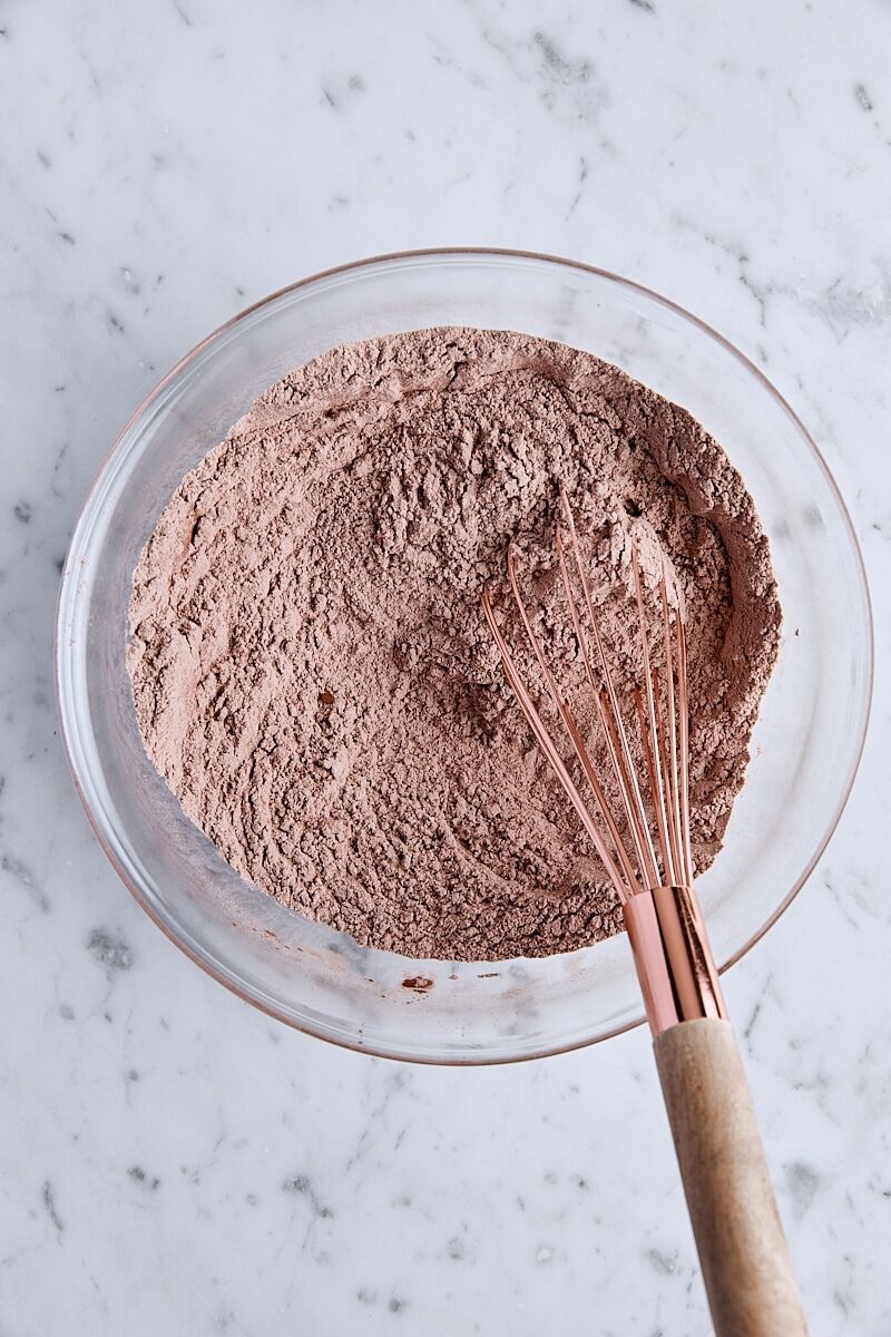 Dry ingredients whisked together in glass bowl