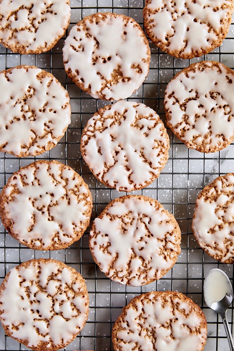 Iced Oatmeal Cookies