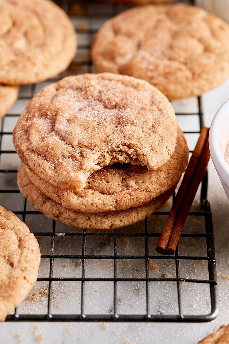 Soft Chewy Snickerdoodle Cookies