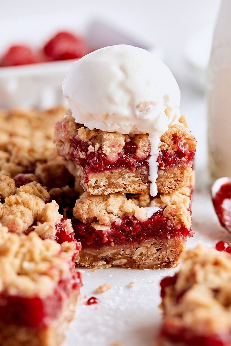 Raspberry Crumble Bars