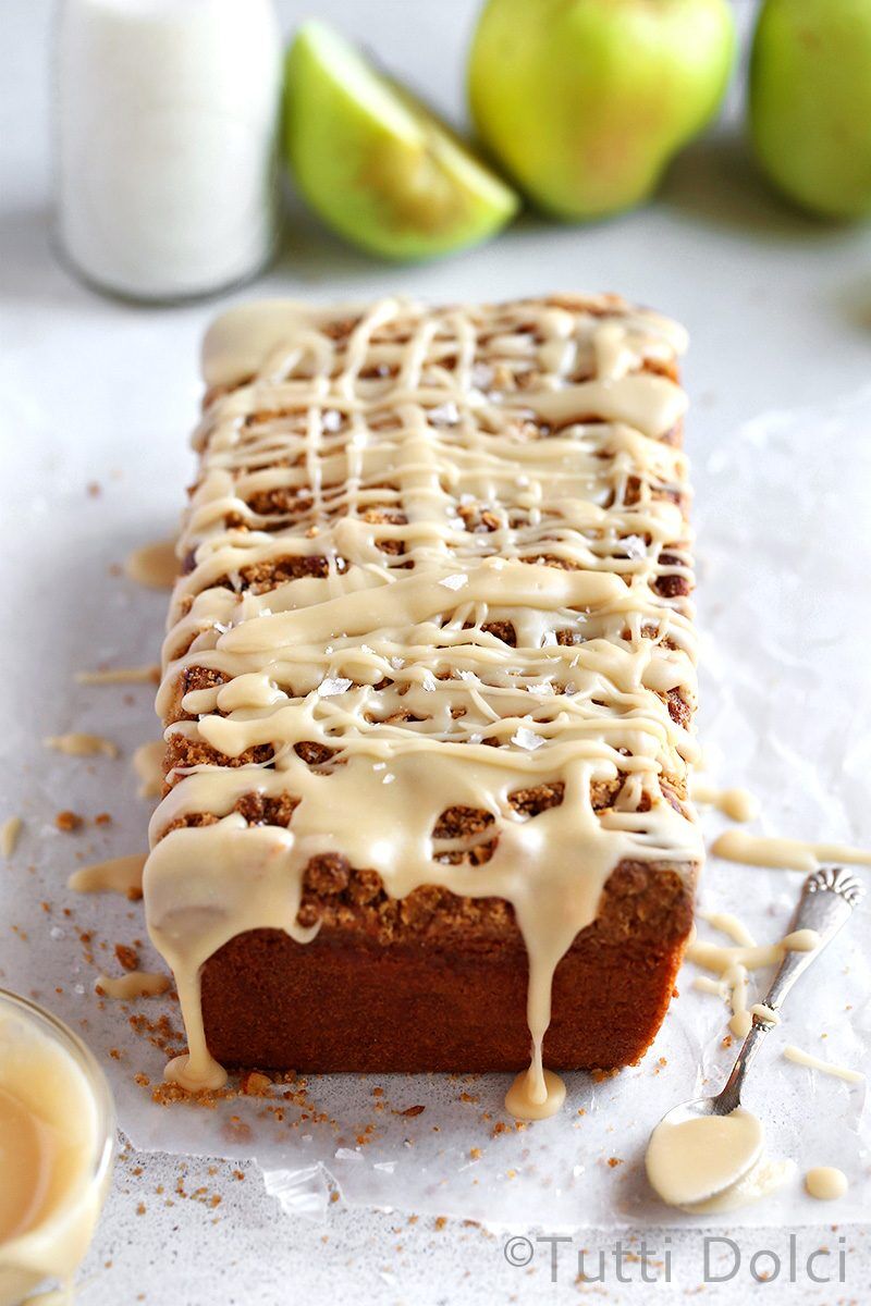 Apple Crumble Loaf Cake