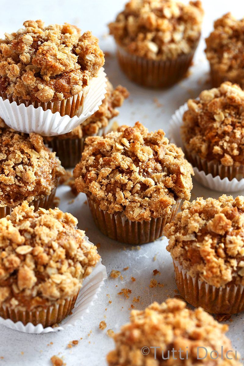 Pumpkin Spice Crumb Muffins
