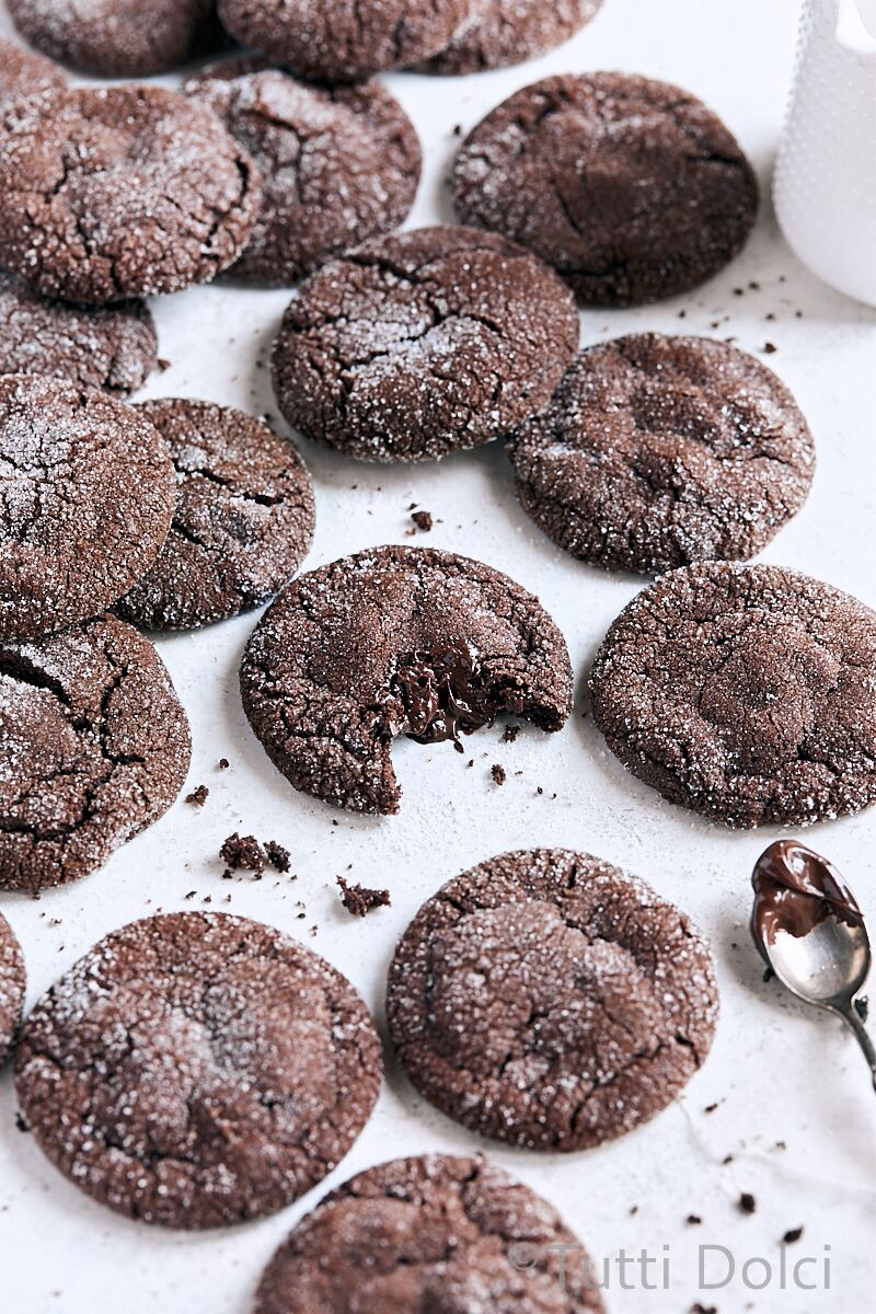 Nutella Stuffed Chocolate Cookies