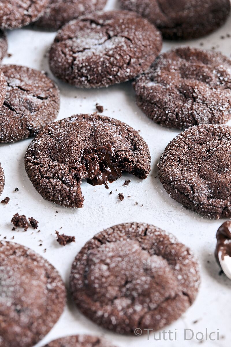Nutella Stuffed Chocolate Cookies