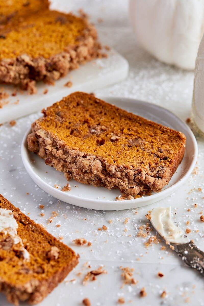 Pumpkin Spice Streusel Bread