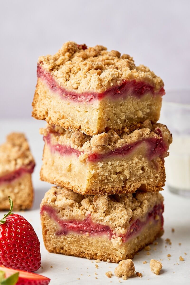 Strawberry Crumb Cake
