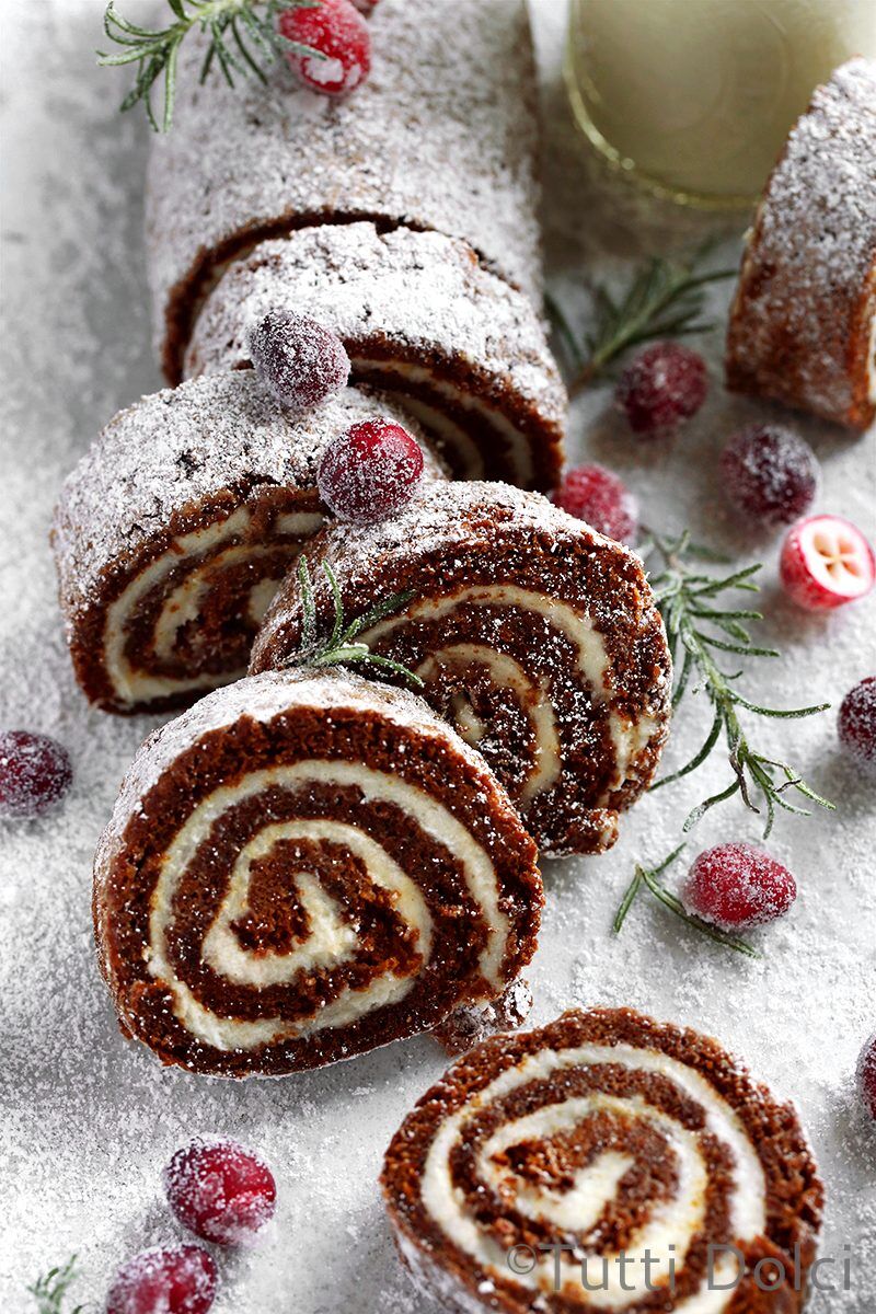 Gingerbread Roll